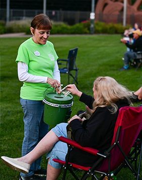 LEVITT_donate_282x357
