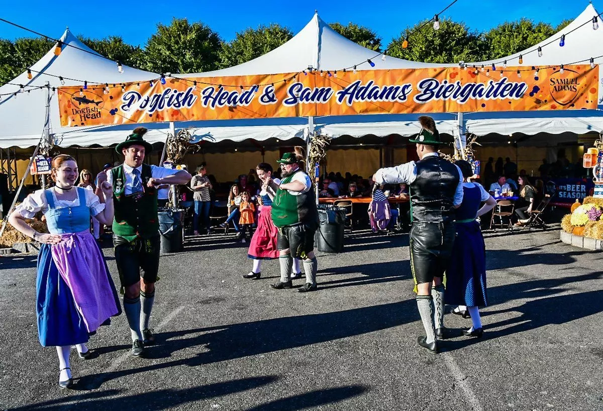 OKT_dogfish-head-sam-adams-biergarten