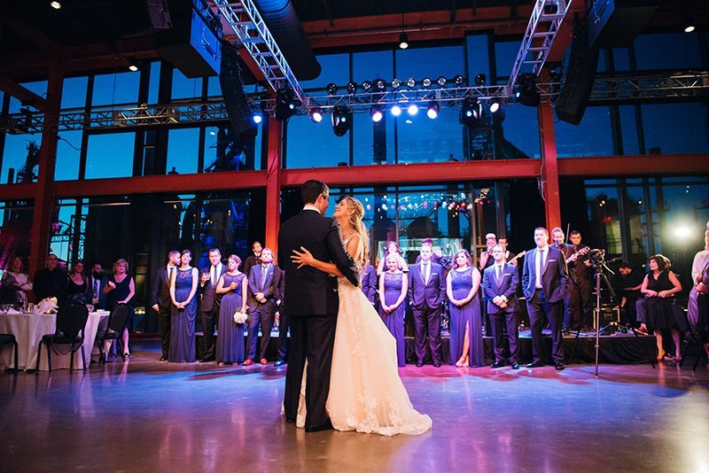 PRIVATEEVENTS_wedding_firstdance_MFC_800x534