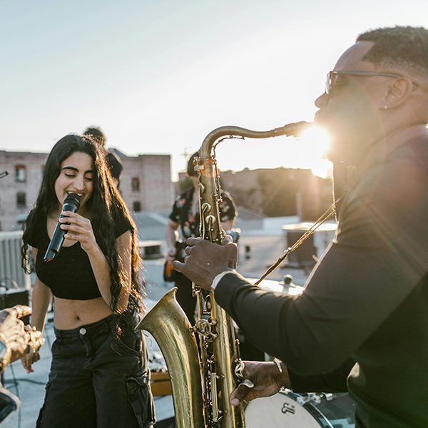 TEMPLATE_rooftop-band_850x850