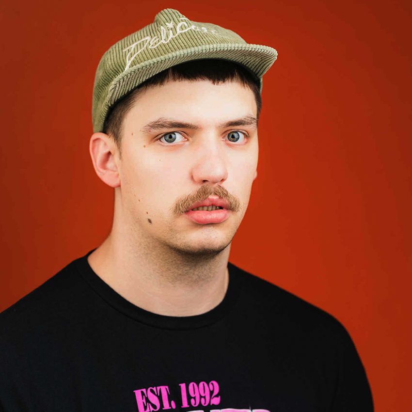 COMEDY_ChrisJones_850x850