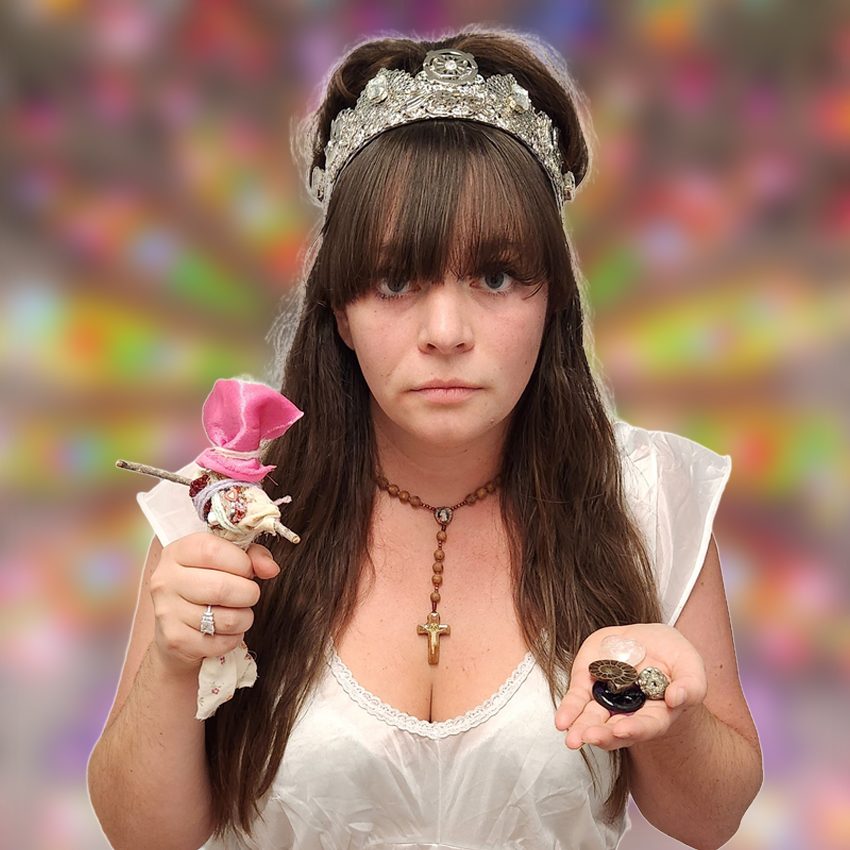 COMEDY_LisaCult2_850x850