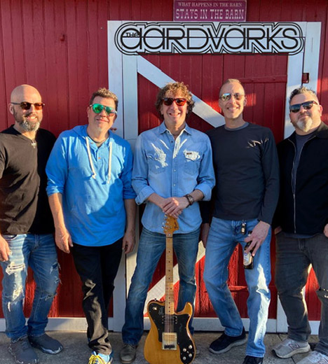 Levitt_aardvarks-square-468×520