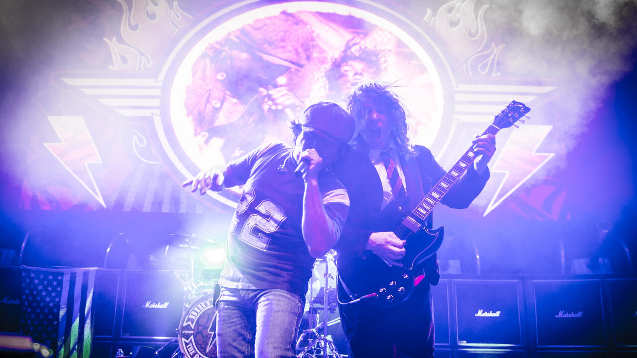 Dirty Deeds – The AC/DC Experience